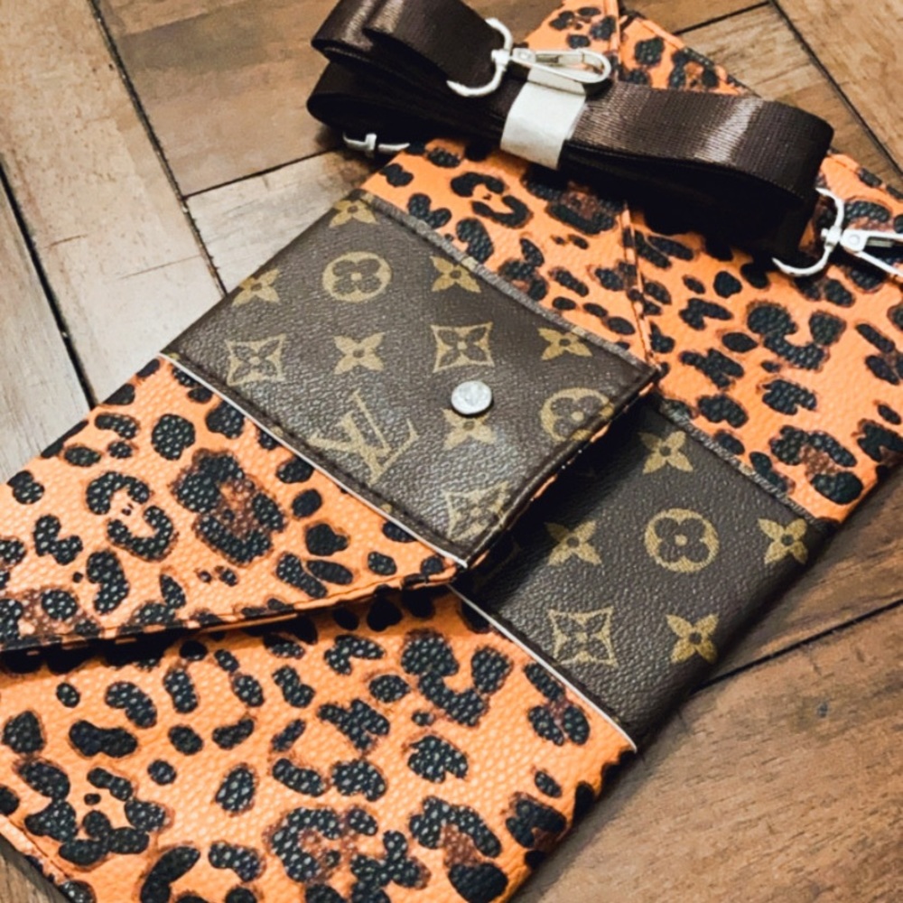+Clutch/Crossbody+